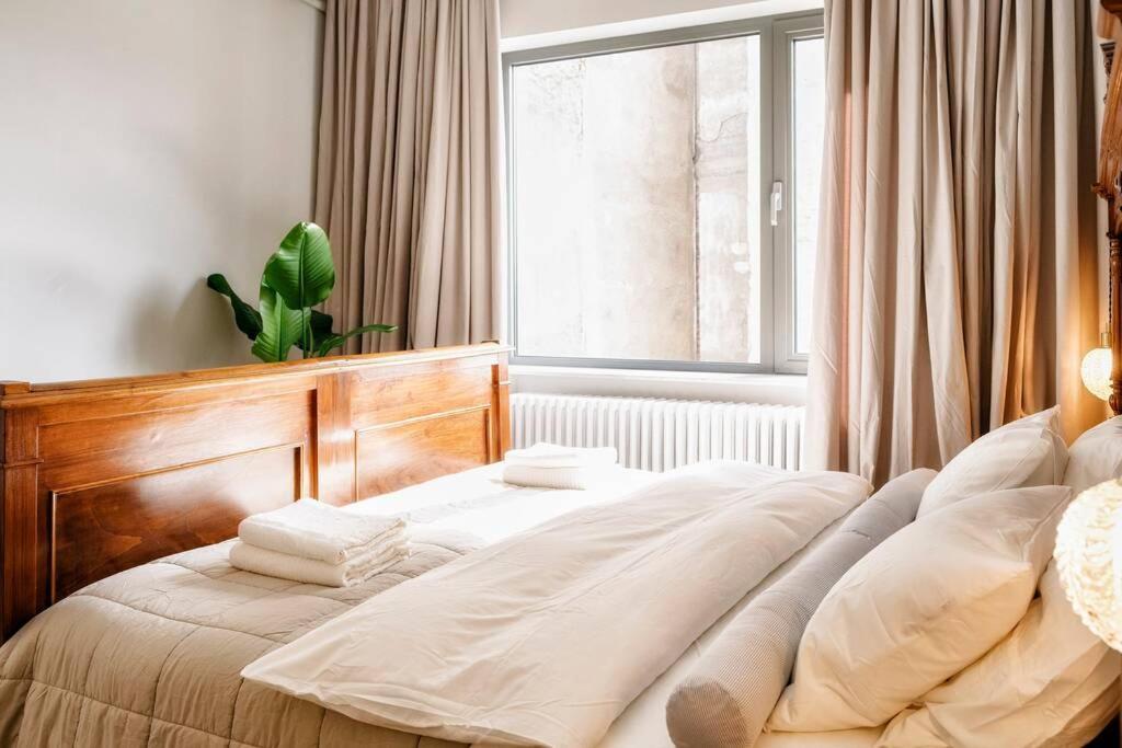 Luxurious Huge Flat With Large Terrace Apartment Bucharest Exterior photo