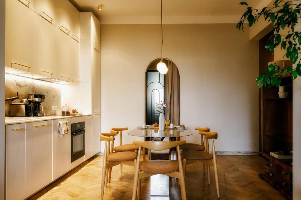Luxurious Huge Flat With Large Terrace Apartment Bucharest Exterior photo